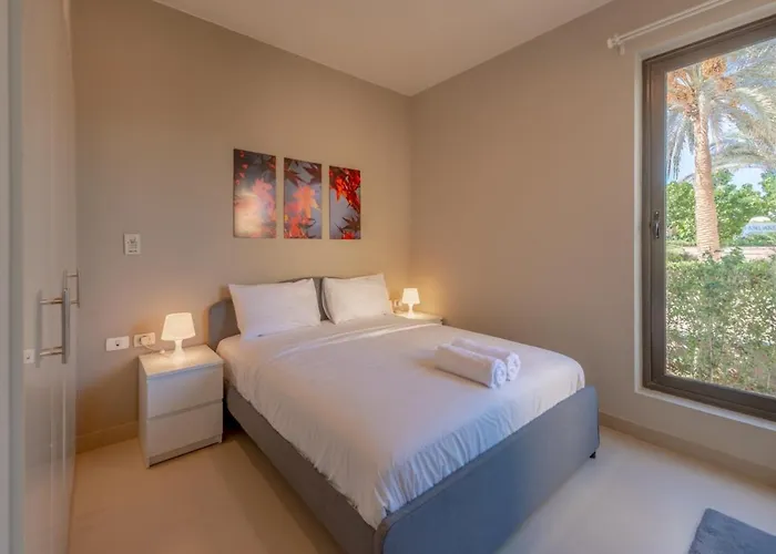 Light-filled 4-bedroom In Tawila, El Gouna. Jacuzzi&lagoon Villa Hurghada
