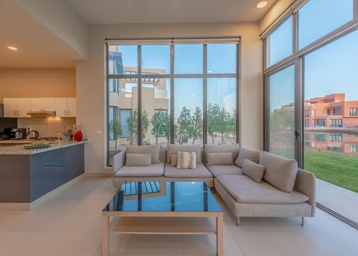 Villa Light-filled 4-bedroom In Tawila, El Gouna. Jacuzzi&lagoon